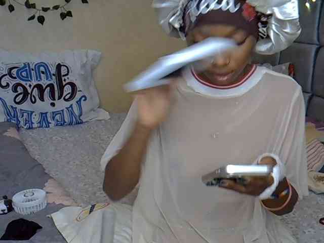 PetiteAlexa webcam