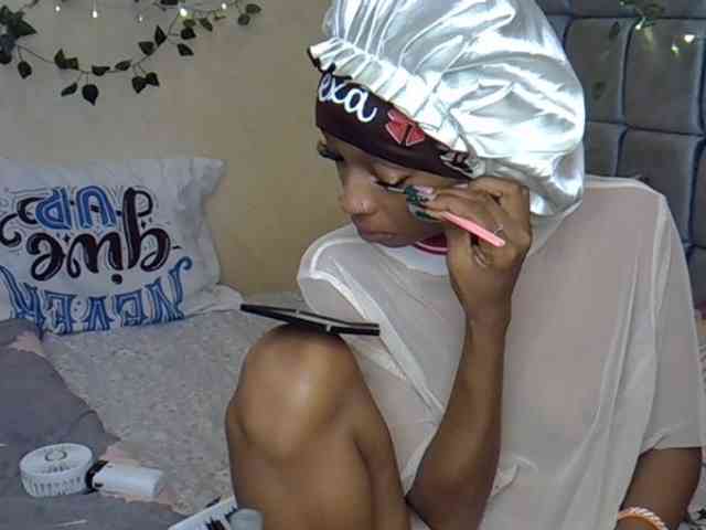 PetiteAlexa webcam