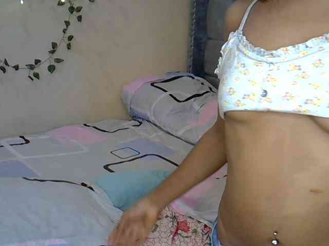 PetiteAlexa webcam