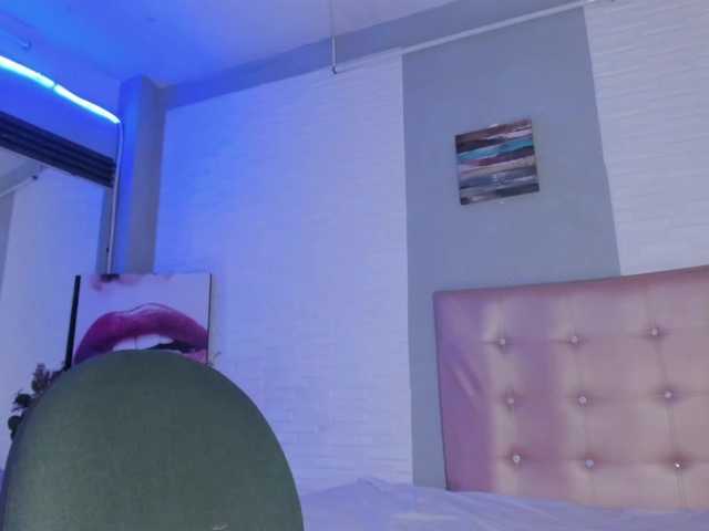 aileenkys live cam on BongaCams