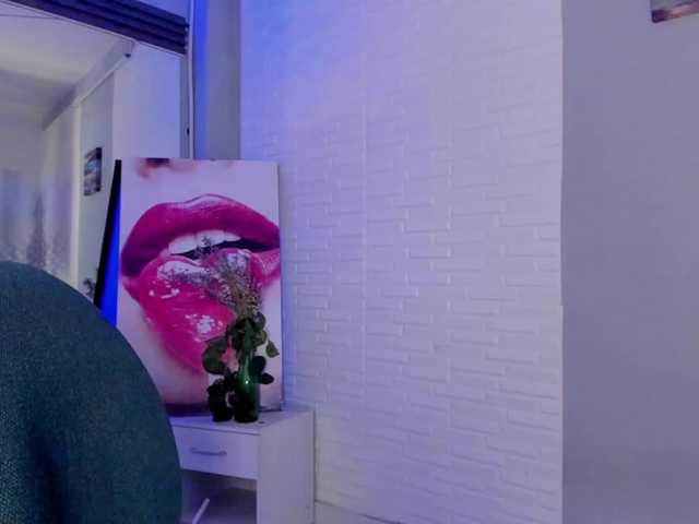 aileenkys live cam on BongaCams