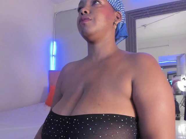 aileenkys live cam on BongaCams