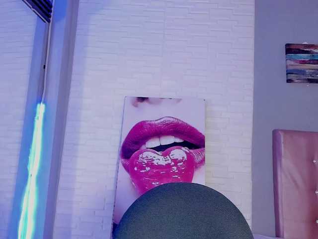 aileenkys live cam on BongaCams