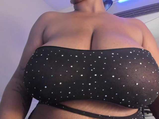aileenkys live cam on BongaCams