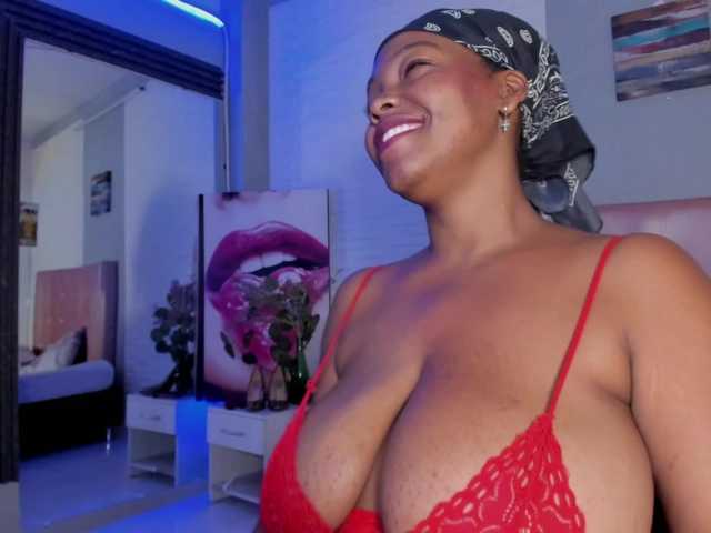 aileenkys live cam on BongaCams