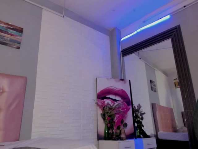 aileenkys live cam on BongaCams