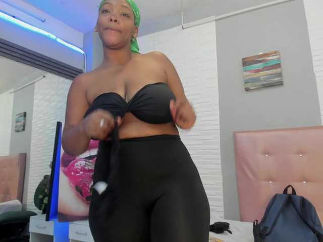 aileenkys live cam on BongaCams