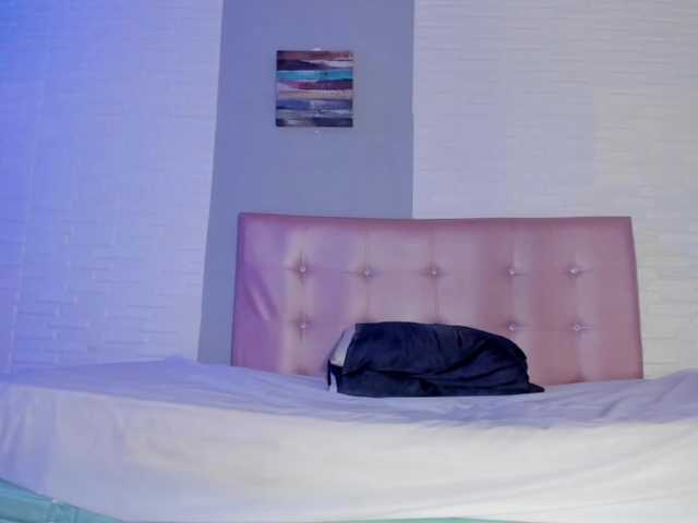 aileenkys live cam on BongaCams