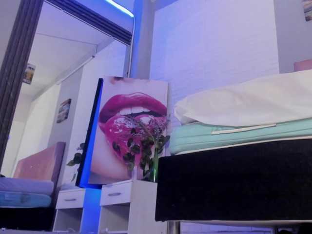 aileenkys live cam on BongaCams