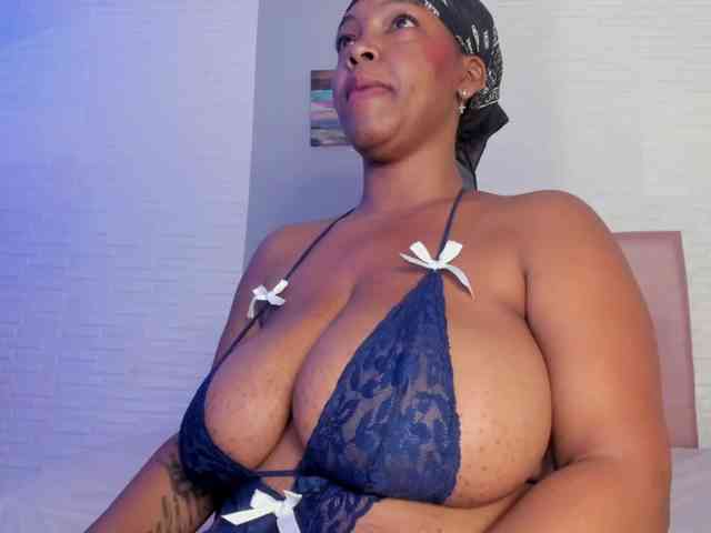 aileenkys Live Webcam on BongaCams