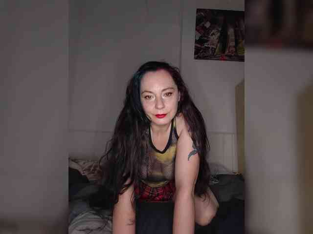 naughtybookslut webcam