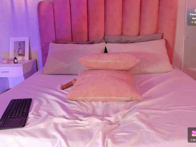 stacy-sanders webcam