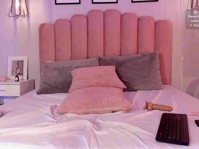 stacy-sanders webcam