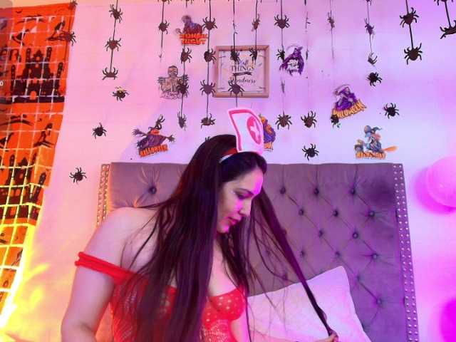 RossyMarks, live now on BongaCams