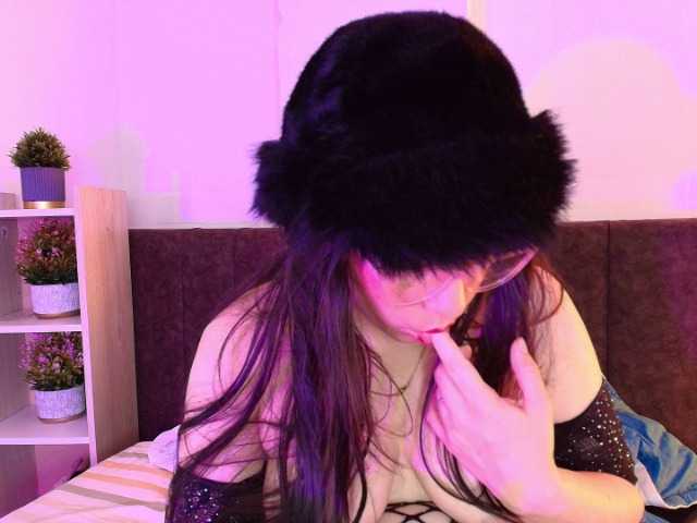 RossyMarks live cam on UnifiedCams