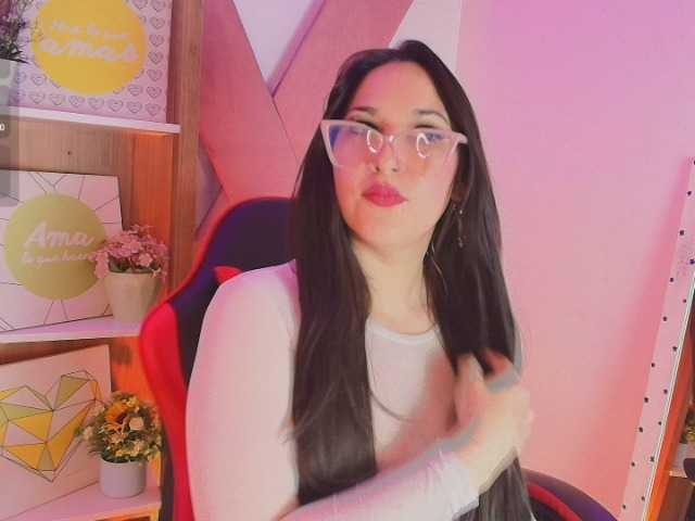 RossyMarks, live now on BongaCams