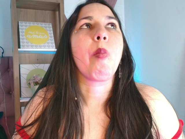 RossyMarks, live now on BongaCams