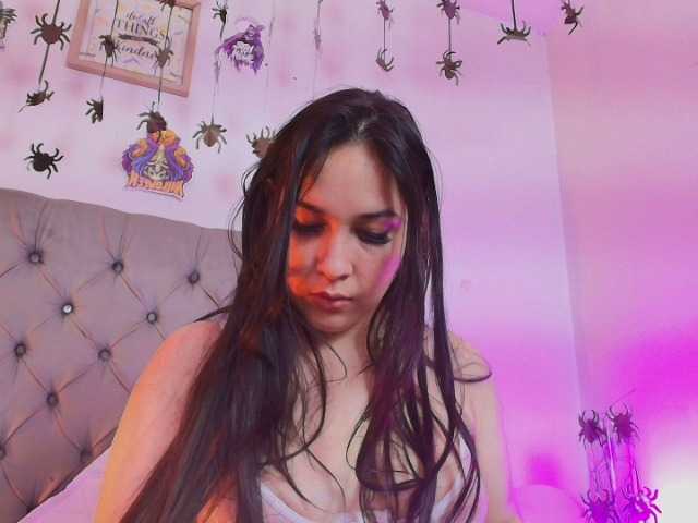RossyMarks, en vivo ahora en BongaCams