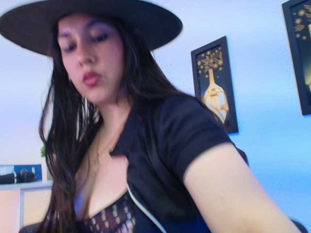 RossyMarks live cam on BongaCams