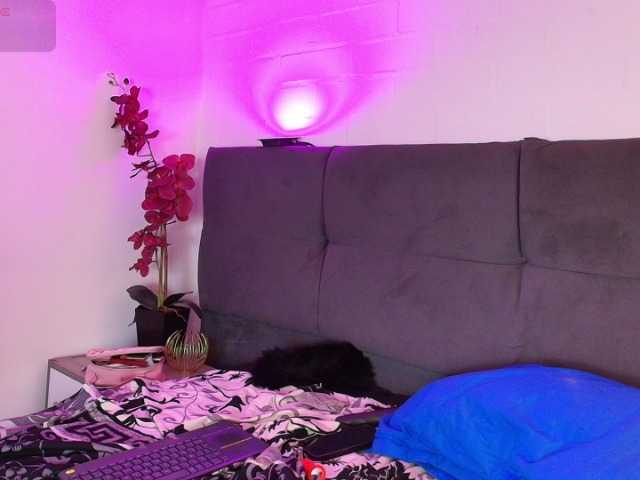 RossyMarks live cam on BongaCams
