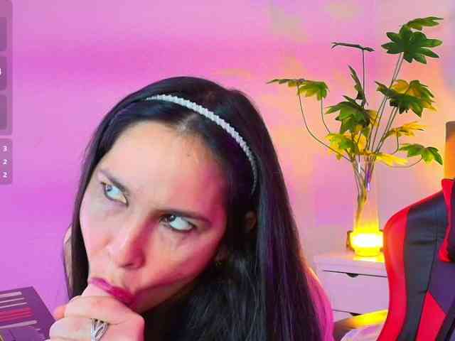RossyMarks webcam