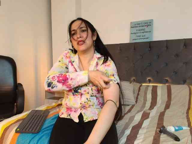 RossyMarks webcam