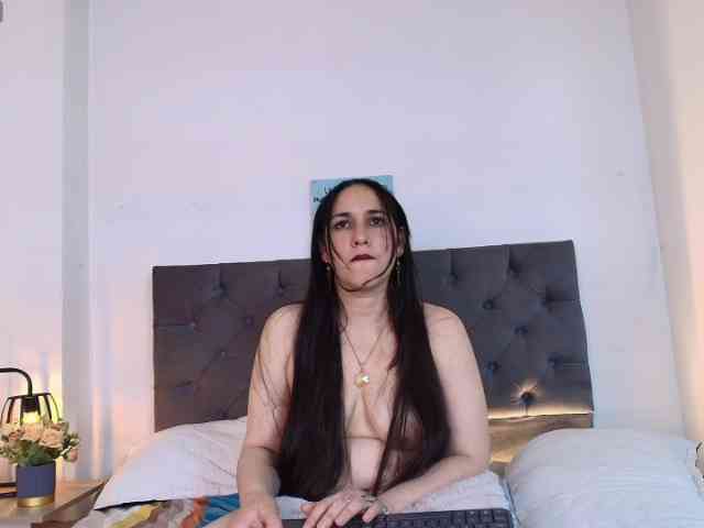 RossyMarks webcam