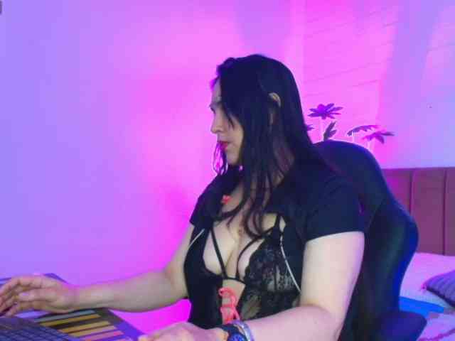 RossyMarks webcam
