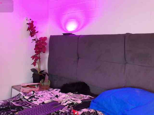 RossyMarks webcam
