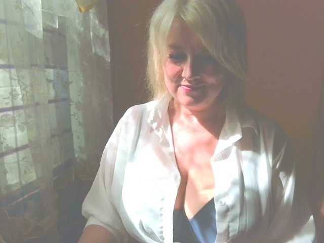 MollyJoyAlex live cam on BongaCams