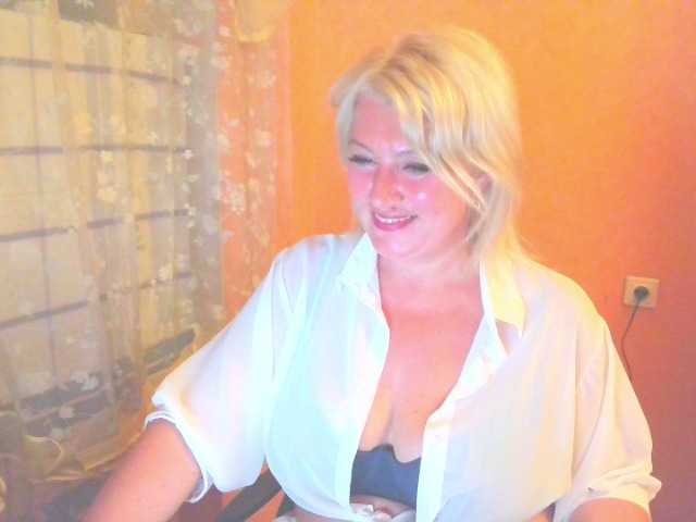 MollyJoyAlex live cam on BongaCams