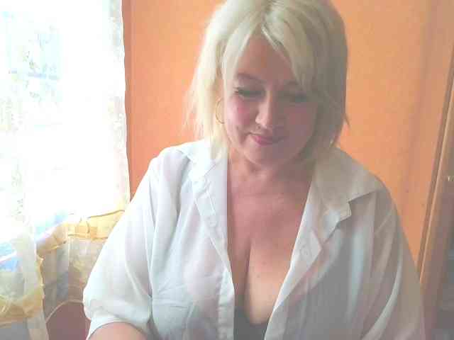MollyJoy webcam