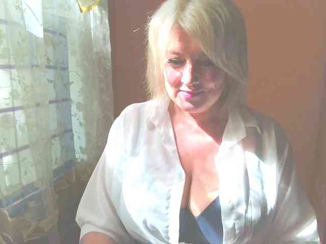 MollyJoy webcam