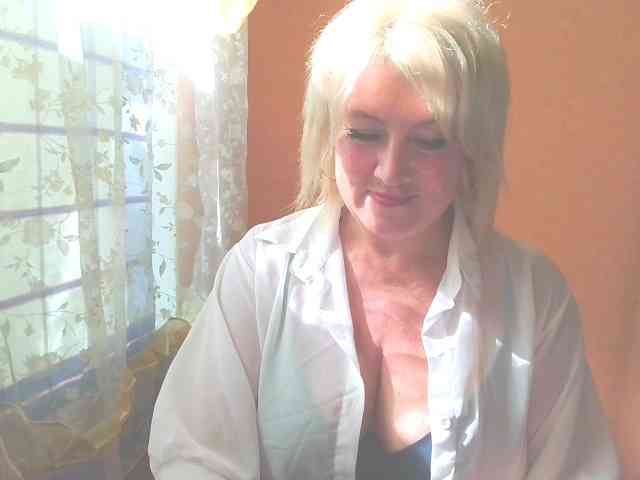 MollyJoy webcam