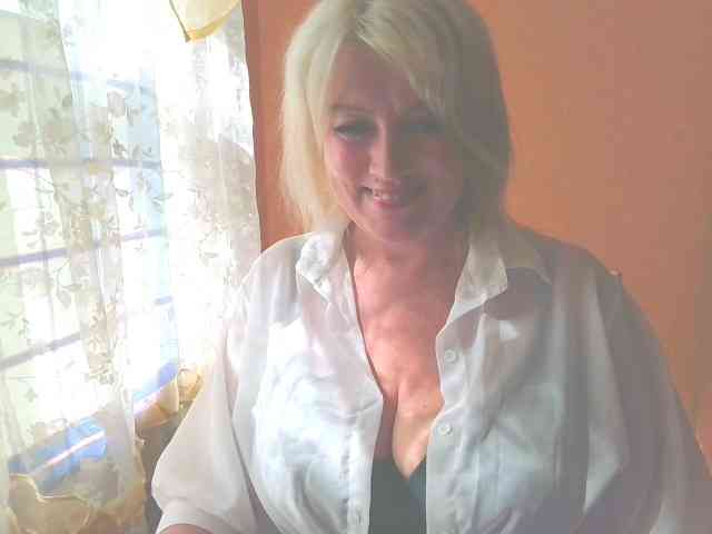 MollyJoy webcam