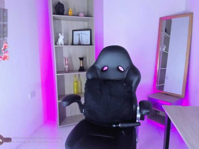 Jisoosquirt live cam on BongaCams