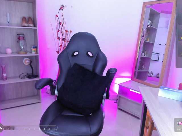Jisoosquirt live cam on BongaCams