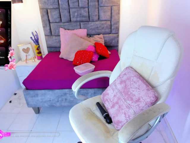 Jisoosquirt live cam on BongaCams