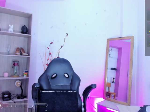 Jisoosquirt live cam on BongaCams