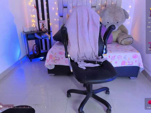 Jisoosquirt live cam on BongaCams