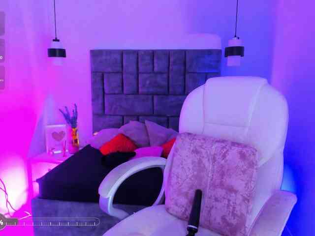 Jisoosquirt webcam
