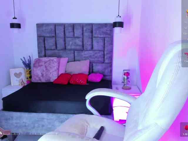 Jisoosquirt webcam