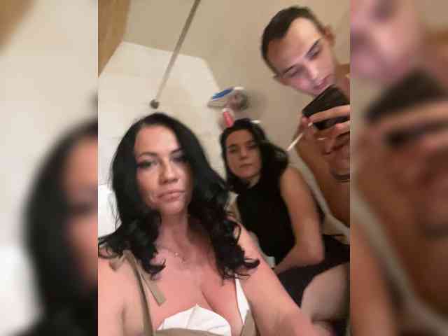 AlsuViktoriya webcam