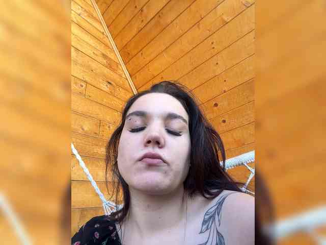 Leysyan20011 webcam