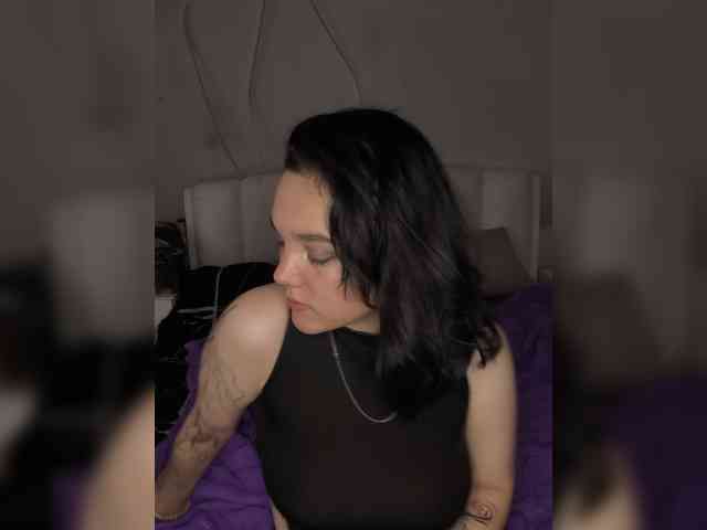 AlsuViktoriya webcam