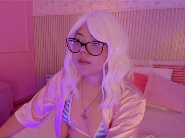 EllieNeptune live cam on BongaCams