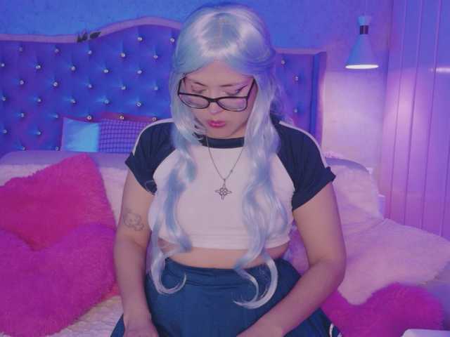 EllieNeptune live cam on BongaCams