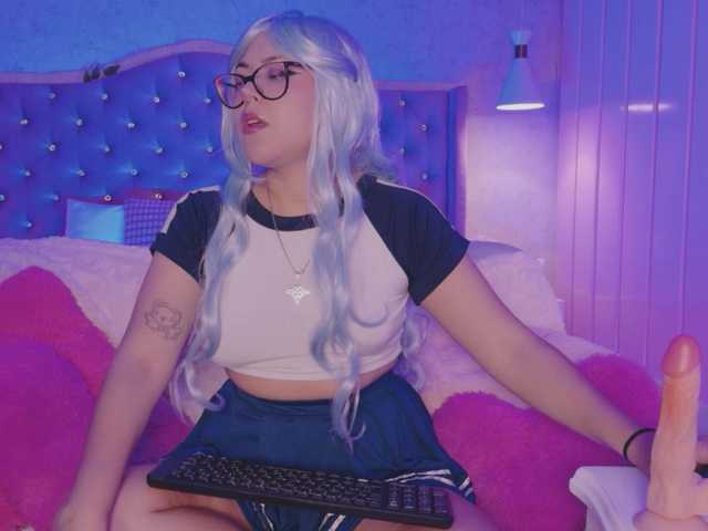 EllieNeptune live cam on BongaCams