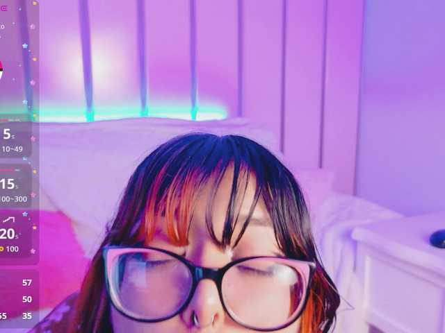EllieNeptune live cam on BongaCams