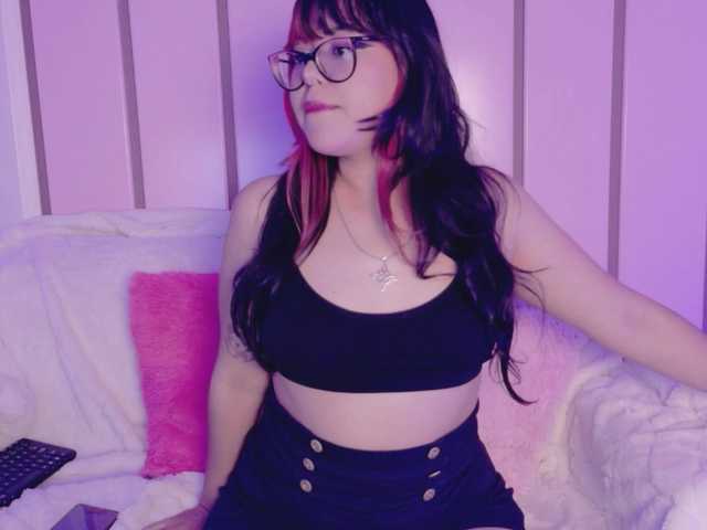 EllieNeptune live webcam show